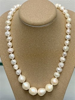 *Ожерелье р.45 д.7*8 д.11*11,5 Белый Жемчуг Барокко арт. 810800800515.045-392 - фото 253318