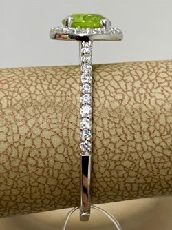 *Кольцо р.18 Хризолит арт. SW-R10737-X-W-S-X-W-856 вес 2,50 г - фото 253761