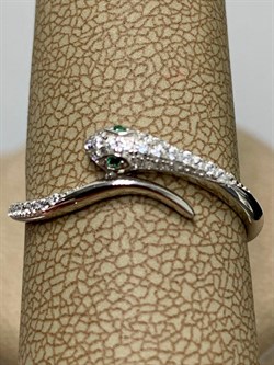 *Кольцо р.19 Фианит Змейка арт CZ-R01886-X-W-NCE-X-W-574 вес 1,61 г - фото 253854