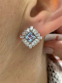 *Серьги Голубой Топаз арт. SM-E00736-X-W-SBT-X-W-100 вес 5,18 г - фото 253984