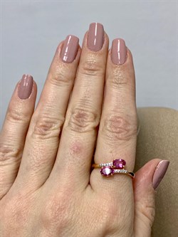 *Кольцо р.18 Поцелуйчик Розовый Топаз арт. 01-3259/00ТР-60-425 вес 2,42 г - фото 255026 *Кольцо р.18 Поцелуйчик Розовый Топаз арт. 01-3259/00ТР-60-425 вес 2,42 г - фото 255026
