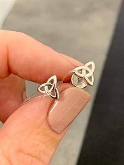 *Серьги Пусеты Триглав арт. 02-3930/0000-00-346 вес 1,21 г - фото 255963