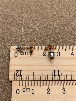 *Серьги Пусеты Триглав арт. 02-3930/0000-06-998 вес 1,24 г - фото 256109