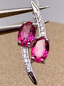 *Подвеска Поцелуйчик Розовый Топаз арт. 03-3259/00ТР-00-414 вес 1,05 г - фото 256247