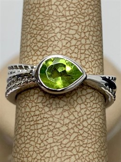 *Кольцо р.18,5 Хризолит арт. SM-R02900-X-W-S-X-X-876 вес 6,85 г - фото 257580 *Кольцо р.18,5 Хризолит арт. SM-R02900-X-W-S-X-X-876 вес 6,85 г - фото 257580