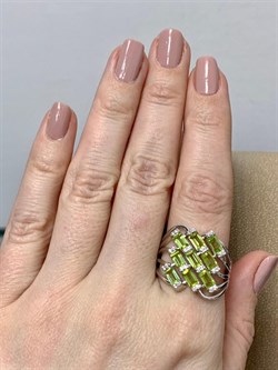 *Кольцо р.20 Хризолит арт. SM-R02914-X-W-SO-X-W-260 вес 6,69 г - фото 257696 *Кольцо р.20 Хризолит арт. SM-R02914-X-W-SO-X-W-260 вес 6,69 г - фото 257696