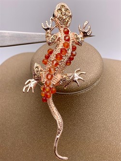 Брошь Кулон Саламандра Сердолик арт. 72540 - фото 258099 Брошь Кулон Саламандра Сердолик арт. 72540 - фото 258099