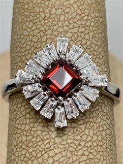 *Кольцо р.19 Гранат арт. SM-R02896-X-W-PG-X-W-481 вес 3,41 г - фото 258620 *Кольцо р.19 Гранат арт. SM-R02896-X-W-PG-X-W-481 вес 3,41 г - фото 258620