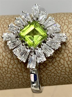 *Кольцо р.18 Хризолит арт. SM-R02896-X-W-S-X-W-448 вес 3,12 г - фото 258723 *Кольцо р.18 Хризолит арт. SM-R02896-X-W-S-X-W-448 вес 3,12 г - фото 258723