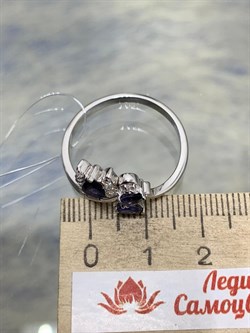 *Кольцо р.20 Иолит арт. SM-R02917-X-W-BL-X-W-365 вес 3,94 г - фото 259171