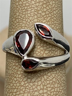 *Кольцо р.18 Гранат Пироп арт. SM-R02913-X-W-PG-X-X-191 вес 4,41 г - фото 259294 *Кольцо р.18 Гранат Пироп арт. SM-R02913-X-W-PG-X-X-191 вес 4,41 г - фото 259294