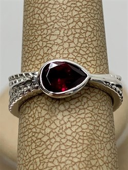 *Кольцо р.17 Родолит арт. SM-R02900-X-W-lil-X-X-986 вес 5,86 г - фото 259372