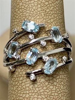 *Кольцо р.18 Голубой Топаз арт. SM-R02901-X-W-SBT-X-W-735 вес 4,29 г - фото 259687