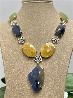*Колье р.45 Фасетный Сапфир Микс арт. SO-N04424-X-W-BL-X-Y-329 вес 44,5 г - фото 260868 *Колье р.45 Фасетный Сапфир Микс арт. SO-N04424-X-W-BL-X-Y-329 вес 44,5 г - фото 260868