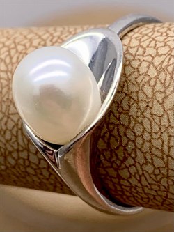 *Кольцо р.15,5 Белый Жемчуг д.6,5*7мм арт. 11500676.0.d-818 Вес 2,35 г - фото 265521 *Кольцо р.15,5 Белый Жемчуг д.6,5*7мм арт. 11500676.0.d-818 Вес 2,35 г - фото 265521