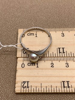 *Кольцо р.21 Белый Жемчуг д.6,5*7мм арт. 11500676.0.d-900 Вес 2,78 г - фото 265742 *Кольцо р.21 Белый Жемчуг д.6,5*7мм арт. 11500676.0.d-900 Вес 2,78 г - фото 265742