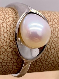 *Кольцо р.15,5 Белый Жемчуг д.6,5*7мм арт. 11500676.0.d-825 Вес 2,29 г - фото 265755 *Кольцо р.15,5 Белый Жемчуг д.6,5*7мм арт. 11500676.0.d-825 Вес 2,29 г - фото 265755