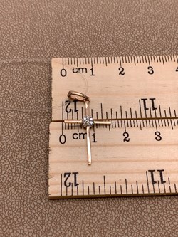 *Кулон Крест Белый Бр цв Красное арт 8-378-997 вес 0,63 г - фото 265856