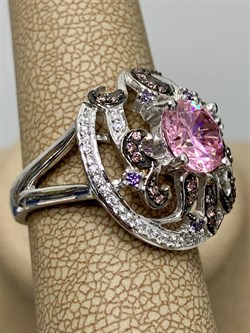 *Кольцо р.18 Розовый Фианит Микс арт. AS-R00457-X-W-MPG-X-BR-371 вес 6,1 г - фото 265882