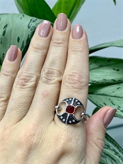 *Кольцо р.19  Красный Фианит арт. CZ-R00164-X-WBG-RG-X-W-048 вес 3,9 г - фото 266612 *Кольцо р.19  Красный Фианит арт. CZ-R00164-X-WBG-RG-X-W-048 вес 3,9 г - фото 266612