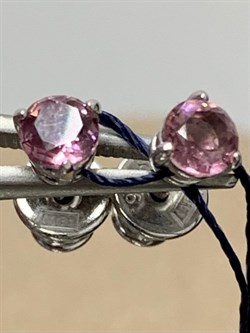 *Серьги Пусеты Родолит иск арт. 02-1196/0РДК-00-002 вес 0,96 г - фото 266708 *Серьги Пусеты Родолит иск арт. 02-1196/0РДК-00-002 вес 0,96 г - фото 266708