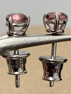 *Серьги Пусеты Родолит иск арт. 02-1196/0РДК-00-002 вес 0,96 г - фото 266715 *Серьги Пусеты Родолит иск арт. 02-1196/0РДК-00-002 вес 0,96 г - фото 266715