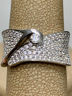 *Кольцо р.18 Белый Фианит Микро Вставки арт. MP-R01333-X-W-W-X-W-600 вес 5,62 г - фото 267375 *Кольцо р.18 Белый Фианит Микро Вставки арт. MP-R01333-X-W-W-X-W-600 вес 5,62 г - фото 267375