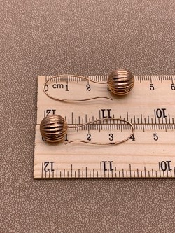 *Серьги Петли Шары цв Красное арт. 02-3553-00-000-1110-01-675 вес 3,36 г - фото 268574 *Серьги Петли Шары цв Красное арт. 02-3553-00-000-1110-01-675 вес 3,36 г - фото 268574