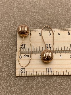 *Серьги Петли Шары цв Красное арт. 02-3553-00-000-1110-01-675 вес 3,36 г - фото 268575 *Серьги Петли Шары цв Красное арт. 02-3553-00-000-1110-01-675 вес 3,36 г - фото 268575