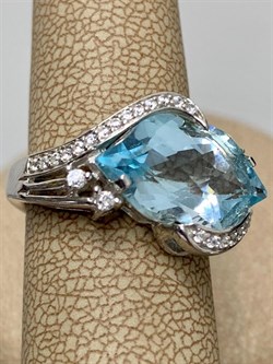 *Кольцо р.16 иск Голубой Топаз арт. PD-R11000-X-W-BU-X-W-539 вес 3,8 г - фото 270219