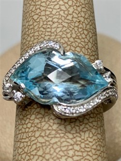 *Кольцо р.16 иск Голубой Топаз арт. PD-R11000-X-W-BU-X-W-539 вес 3,8 г - фото 270221