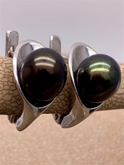 *Серьги Черный Жемчуг д.7*7,5мм арт. 21400676.0.d-556 Вес 4,09 г - фото 270746 *Серьги Черный Жемчуг д.7*7,5мм арт. 21400676.0.d-556 Вес 4,09 г - фото 270746