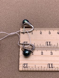 *Серьги Черный Жемчуг д.7*7,5мм арт. 21400676.0.d-617 Вес 4,13 г - фото 270758 *Серьги Черный Жемчуг д.7*7,5мм арт. 21400676.0.d-617 Вес 4,13 г - фото 270758