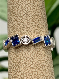 *Кольцо р.18 Калейдоскоп Шпинель синт арт. CZ-R03134-X-W-X-X-M1-550 вес 3,1 г - фото 271279