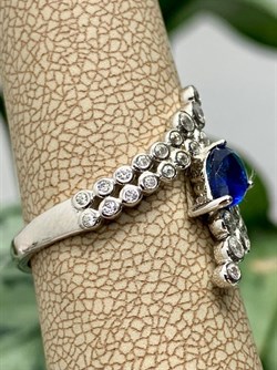 *Кольцо р.18 Синий Фианит арт. CZ-R02128-X-W-SAP-X-W-689 вес  2,7 г - фото 271444