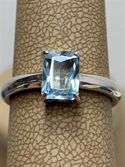 *Кольцо р.18 Голубой Топаз арт. 01-1989/00ТБ-00-635 Вес 3,37 г - фото 272723