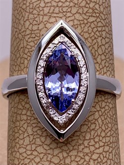 *Кольцо р.17,5 Танзанит цв Белое арт. 1-207941-00-31-629 вес 3,03 г - фото 272924 *Кольцо р.17,5 Танзанит цв Белое арт. 1-207941-00-31-629 вес 3,03 г - фото 272924