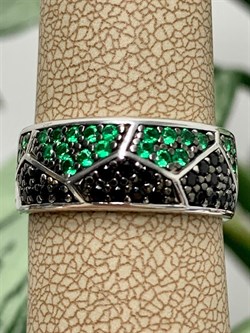 *Кольцо р.18 Микс Зеленый и Черный Фианит арт. 01-1300/0КЦ4-00-819 вес 6,28 г - фото 273335