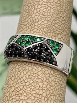 *Кольцо р.18 Микс Зеленый и Черный Фианит арт. 01-1300/0КЦ4-00-819 вес 6,28 г - фото 273336