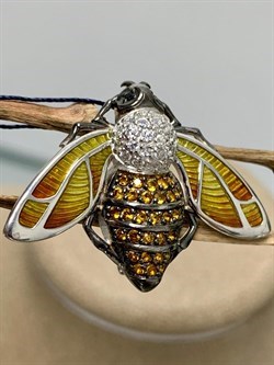 *Брошь Мотылек Эмаль Фианит арт. 04-1330/ЭМ85-00-297 Вес 4,82 г - фото 274419