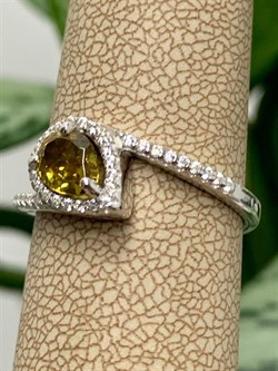 *Кольцо р.17,5 Султанит иск арт. 01-2228/00СТ-00-255 вес 2,3 г - фото 275449