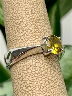 *Кольцо р.19 Султанит иск арт. 01-1702/00СТ-00-251 вес 3,31 г - фото 275491