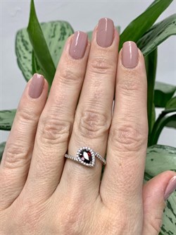 *Кольцо р.17 Гранат Пироп арт. 01-2228/00ГР-00-759 Вес 2,59 г - фото 275579 *Кольцо р.17 Гранат Пироп арт. 01-2228/00ГР-00-759 Вес 2,59 г - фото 275579