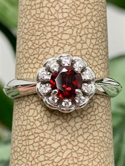 *Кольцо р.16,5 Гранат Пироп арт. 01-2163/00ГР-00-315 Вес 3,10 г - фото 275724 *Кольцо р.16,5 Гранат Пироп арт. 01-2163/00ГР-00-315 Вес 3,10 г - фото 275724