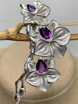 *Брошь Орхидея Аметист синт арт. 04-0904/00АМ-00-209 вес 6,28 г - фото 276929 *Брошь Орхидея Аметист синт арт. 04-0904/00АМ-00-209 вес 6,28 г - фото 276929