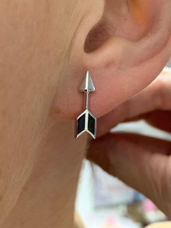 *Серьги Пусеты Стлелы Эмаль арт. 02-2672/0ЭМ3-00-077 вес 1,83 г - фото 279043