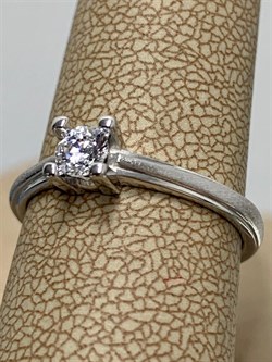 *Кольцо р.18 Белый Фианит арт. 01-2957/00КЦ-00-777 вес 1,8 г - фото 279121 *Кольцо р.18 Белый Фианит арт. 01-2957/00КЦ-00-777 вес 1,8 г - фото 279121