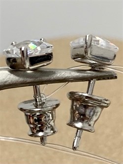 *Серьги Пусеты Белый Фианит арт. 02-2484/00СВ-00-737 вес 1,53 г - фото 279483