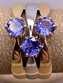 *Кольцо р.19,5 Танзанит цв Красное Белое Лимонное арт. 1-608189-00-31-465 вес 8,01 г - фото 281626 *Кольцо р.19,5 Танзанит цв Красное Белое Лимонное арт. 1-608189-00-31-465 вес 8,01 г - фото 281626