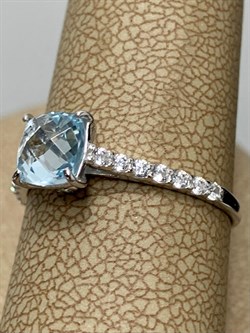 *Кольцо р.18 Голубой Топаз арт. 01-1575/00ТБ-00-833 Вес 1,58 г - фото 282923